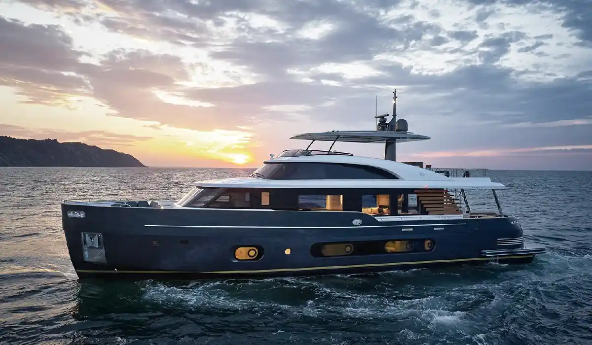 Azimut - Magellano 25M - Motor Yacht Charter - Motor Yachts for Sale - Exclusive Concierge Club.webp